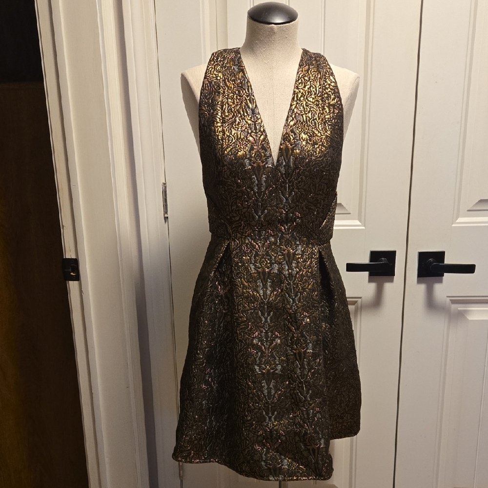 Topshop Metallic Backless Cocktail Dress Lined Brocade Ladies Size 8 EUC